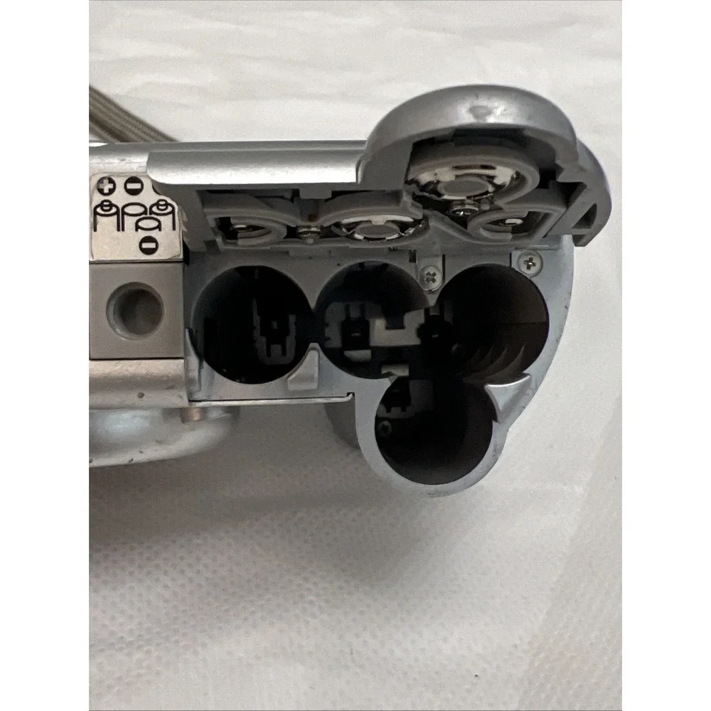 CANON PowerShot A75 Digital Camera 3.2 MP 3X Zoom Silver